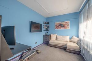 Photo 6- click for photo gallery